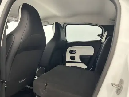 Photo 26 Renault Twingo  III Achat Intégral - 21