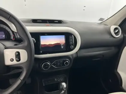 Photo 11 Renault Twingo  III Achat Intégral - 21