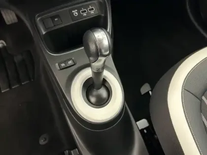 Photo 12 Renault Twingo  III Achat Intégral - 21