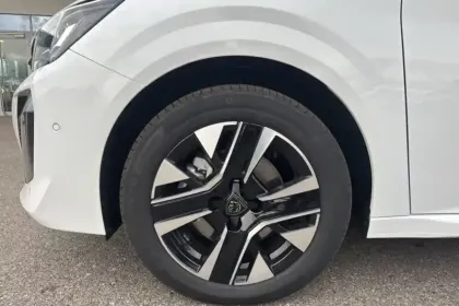 Photo 12 Peugeot 208  Hybrid 100 e-DCS6