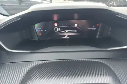 Photo 77 Peugeot 208  Hybrid 110 e-DCS6