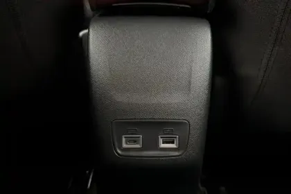 Photo 27 Peugeot 208  Hybrid 100 e-DCS6