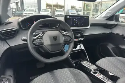 Photo 26 Peugeot 208  Hybrid 100 e-DCS6