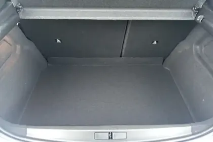 Photo 8 Peugeot 208  Hybrid 100 e-DCS6