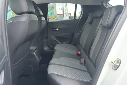 Photo 10 Peugeot 208  Hybrid 100 e-DCS6