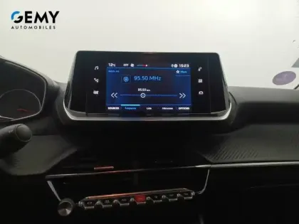 Photo 13 Peugeot 208  PureTech 75 S&S BVM5