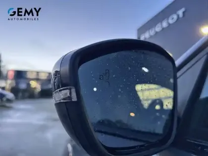 Photo 12 Peugeot 208  Hybrid 110 e-DCS6