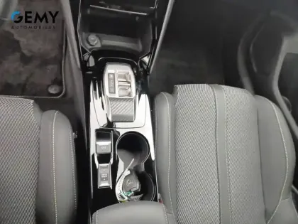 Photo 13 Peugeot 208  Hybrid 110 e-DCS6