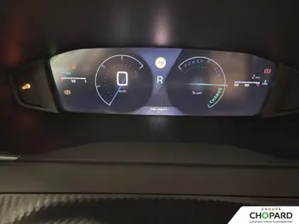 Photo 7 Peugeot 2008  Hybrid 145 e-DCS6