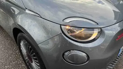 Photo 38 Fiat 500  e 95 ch