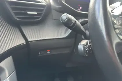 Photo 19 Peugeot 2008  PureTech 130 S&S BVM6