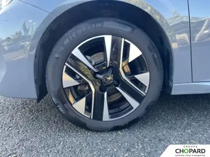 Photo 11 Peugeot 208  Hybrid 100 e-DCS6