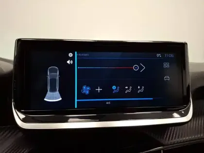 Photo 61 Peugeot 208  100 S&S BVM6