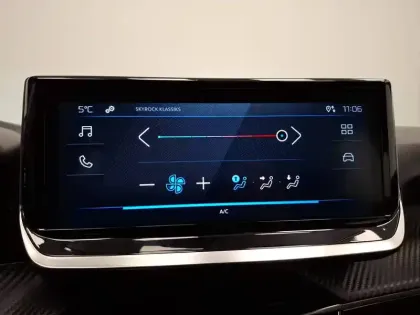 Photo 60 Peugeot 208  100 S&S BVM6