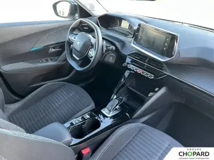 Photo 12 Peugeot 2008  PureTech 130 S&S EAT8