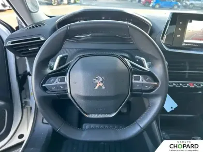 Photo 15 Peugeot 2008  PureTech 130 S&S EAT8