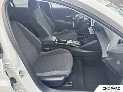 Photo 12 Peugeot 208  Electrique 50 kWh 136ch