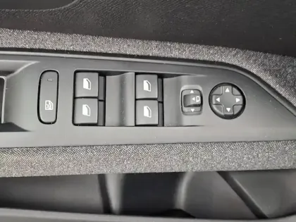 Photo 34 Peugeot 5008  BlueHDi 130ch S&S EAT8