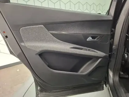 Photo 24 Peugeot 5008  BlueHDi 130ch S&S EAT8