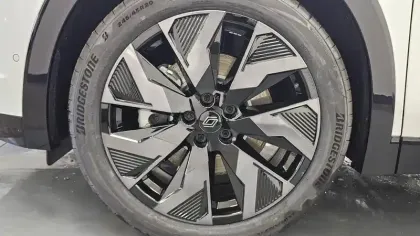 Photo 13 Renault Rafale  E-Tech full hybrid 200ch