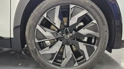 Photo 21 Renault Rafale  E-Tech full hybrid 200ch