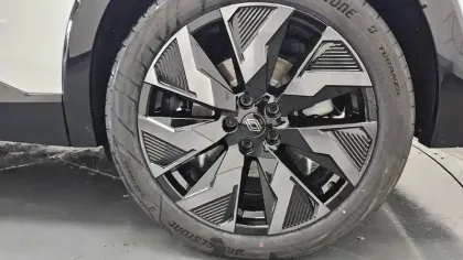 Photo 67 Renault Rafale  E-Tech full hybrid 200ch