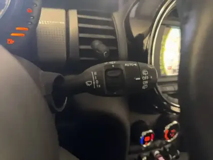 Photo 29 Mini Mini Hatch 3 Portes Cooper D 116 ch