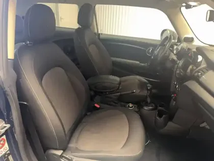 Photo 8 Mini Mini Hatch 3 Portes Cooper D 116 ch
