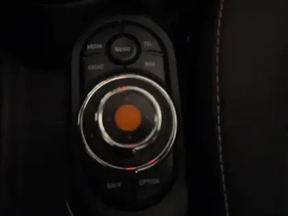 Photo 33 Mini Mini Hatch 3 Portes Cooper D 116 ch