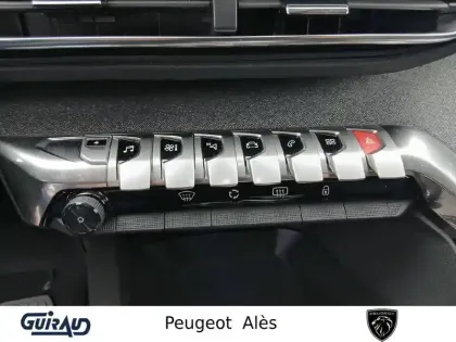 Photo 16 Peugeot 3008  Hybrid 225 e-EAT8