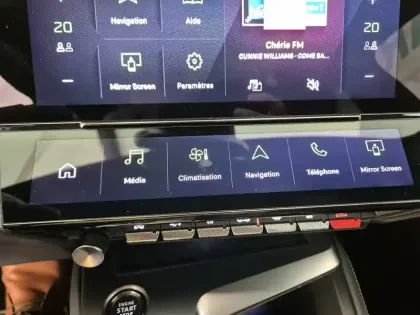 Photo 35 Peugeot 308  PureTech 130ch S&S EAT8