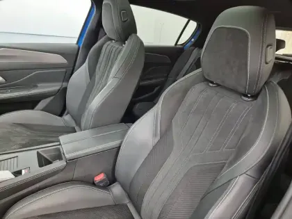 Photo 23 Peugeot 308  PureTech 130ch S&S EAT8