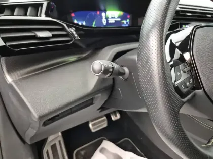 Photo 37 Peugeot 308  PureTech 130ch S&S EAT8