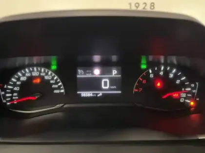 Photo 11 Peugeot 2008  PureTech 130 S&S EAT8