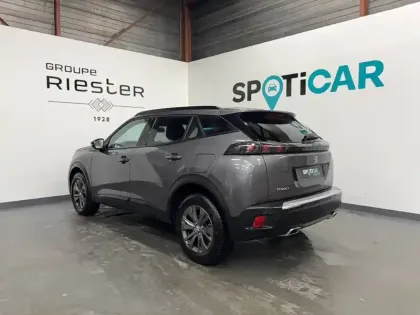 Photo 6 Peugeot 2008  PureTech 130 S&S EAT8