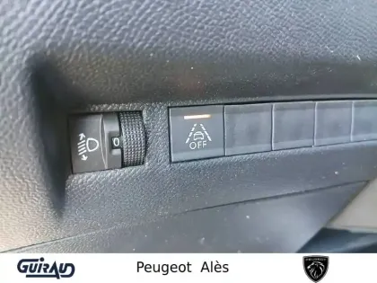 Photo 13 Peugeot 2008  BlueHDi 110 S&S BVM6