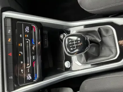 Photo 21 Volkswagen T-roc  2.0 TDI 116 Start/Stop BVM6