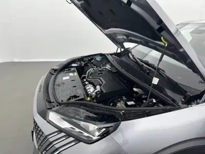 Photo 14 Peugeot 3008  Hybrid 136 e-DCS6