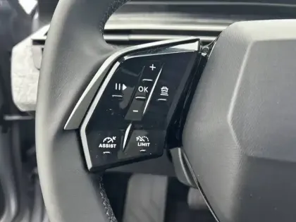 Photo 18 Peugeot 3008  Hybrid 136 e-DCS6