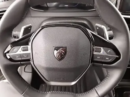 Photo 8 Peugeot 208  Hybrid 110 e-DCS6