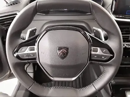 Photo 8 Peugeot 208  Hybrid 110 e-DCS6