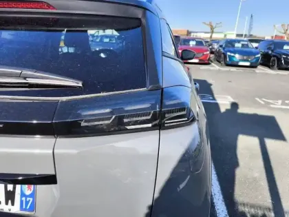 Photo 16 Peugeot 2008  Hybrid 145 e-DCS6