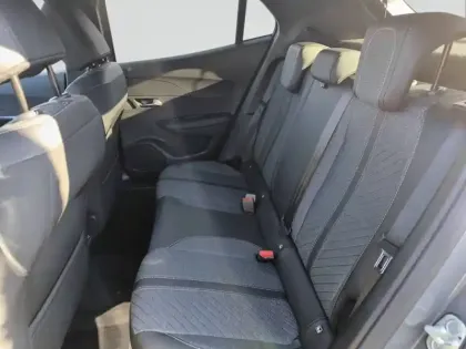 Photo 53 Peugeot 2008  Hybrid 145 e-DCS6