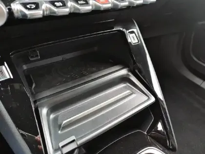 Photo 59 Peugeot 2008  Hybrid 110 e-DCS6