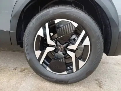 Photo 52 Peugeot 2008  Hybrid 110 e-DCS6