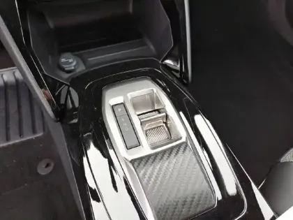 Photo 33 Peugeot 2008  Hybrid 110 e-DCS6