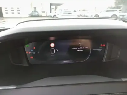 Photo 9 Peugeot 2008  Hybrid 110 e-DCS6