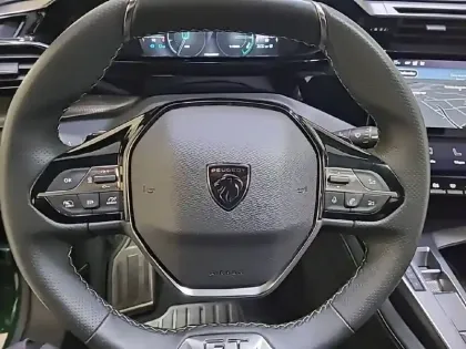 Photo 8 Peugeot 308  PHEV 225 e-EAT8