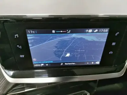 Photo 17 Peugeot 208  PureTech 75 S&S BVM5