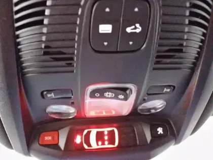 Photo 63 Peugeot 3008  Hybrid 225 e-EAT8